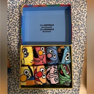New in Box! Bombas x Sesame Street Collection size small 💜💛